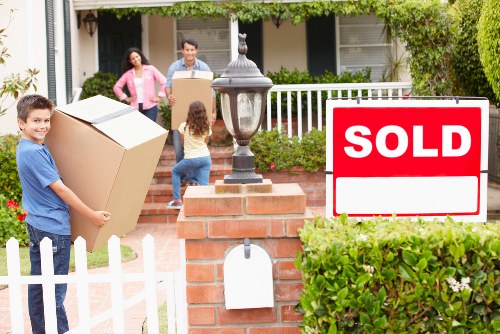 Packing and loading support for a house move